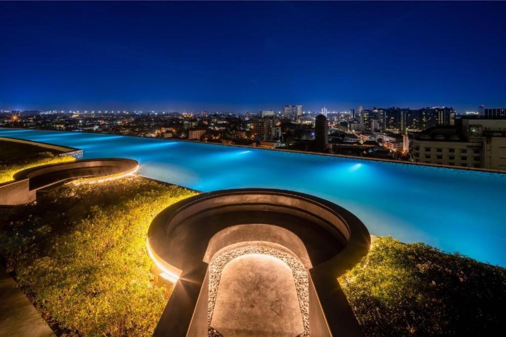 The Astra Sky River Chiangmai_Sky Pool_Old City Apartment Чиангмай Екстериор снимка