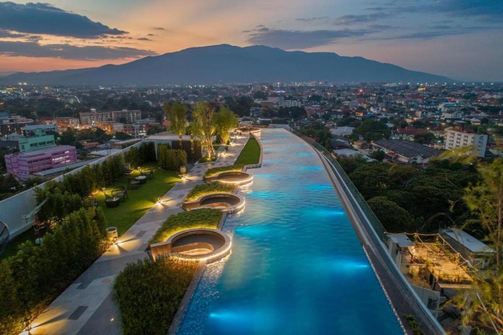 The Astra Sky River Chiangmai_Sky Pool_Old City Apartment Чиангмай Екстериор снимка